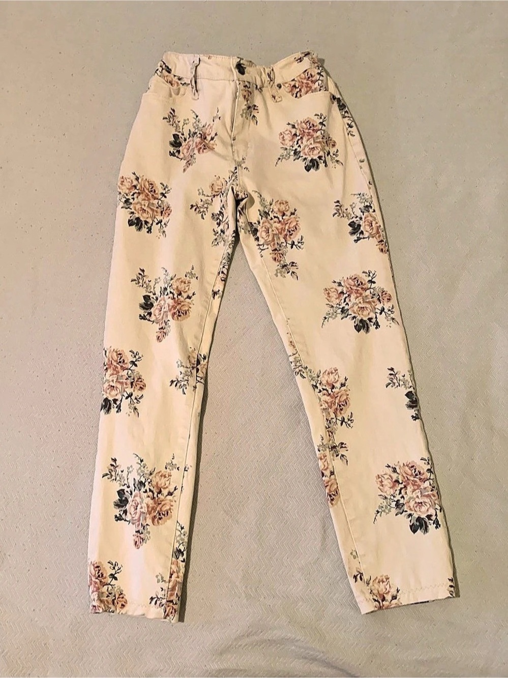 coco + jaimeson Floral Straight Leg Pants Size 30
